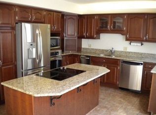 13816 Piscataway Dr, Fort Washington, MD 20744