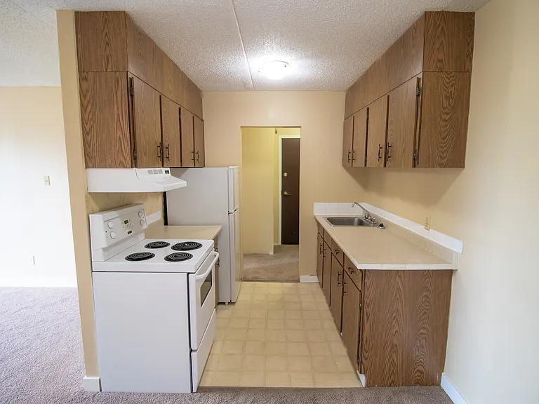 37 Berkeley Pl W — Photo 20