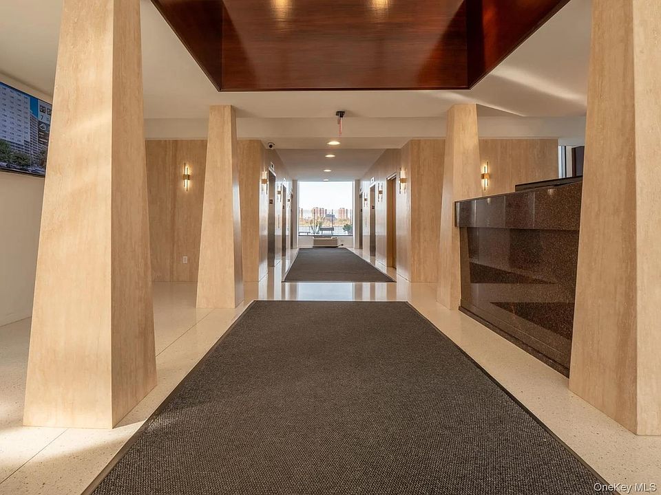 2nd image of 2540 Shore Boulevard #20N