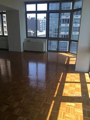 Rented by Chelsea Tower | media 11