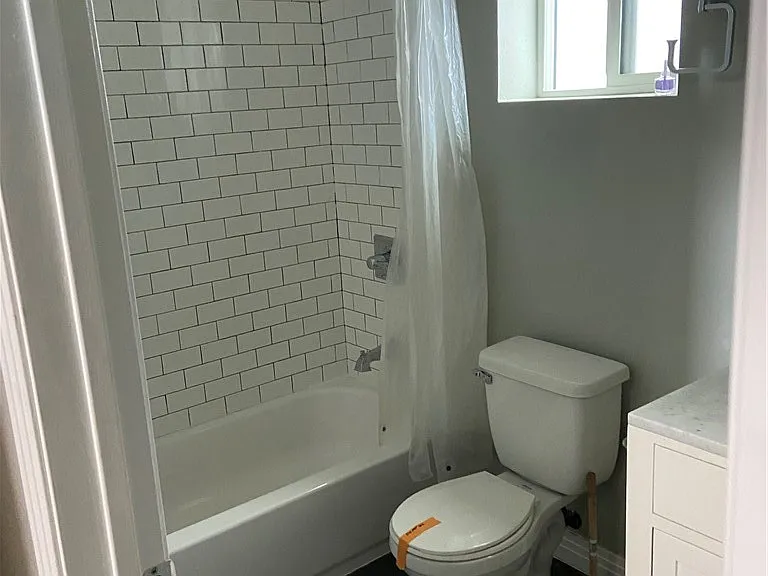 1431 S Beacon St — Photo 23