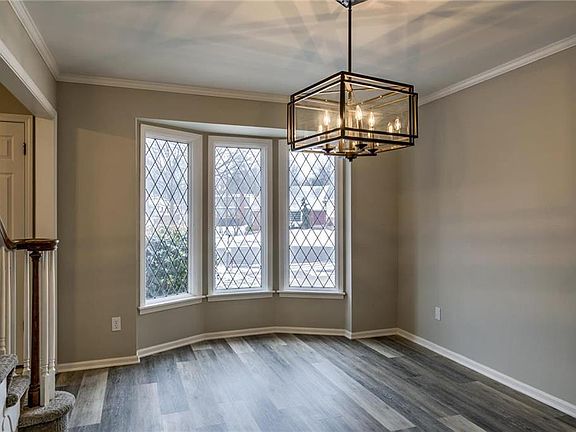 5th image of 904 Carnoustie Dr