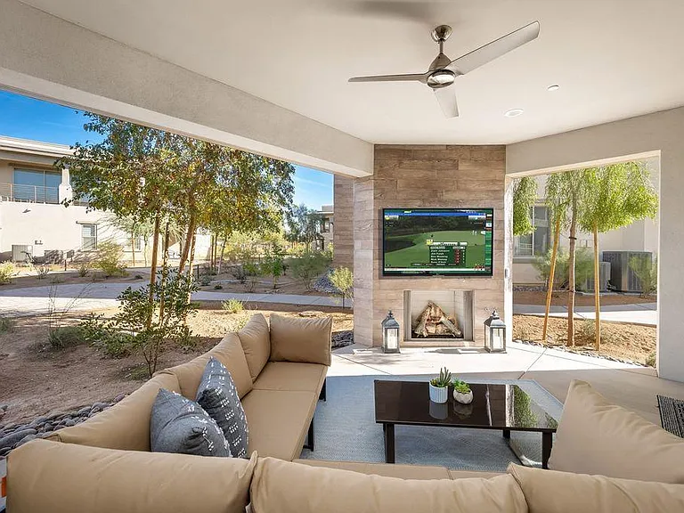 2802 Retreat Cir — Photo 10