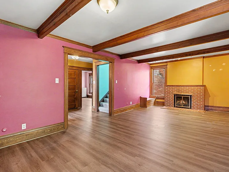 1270 N Emerson — Photo 3