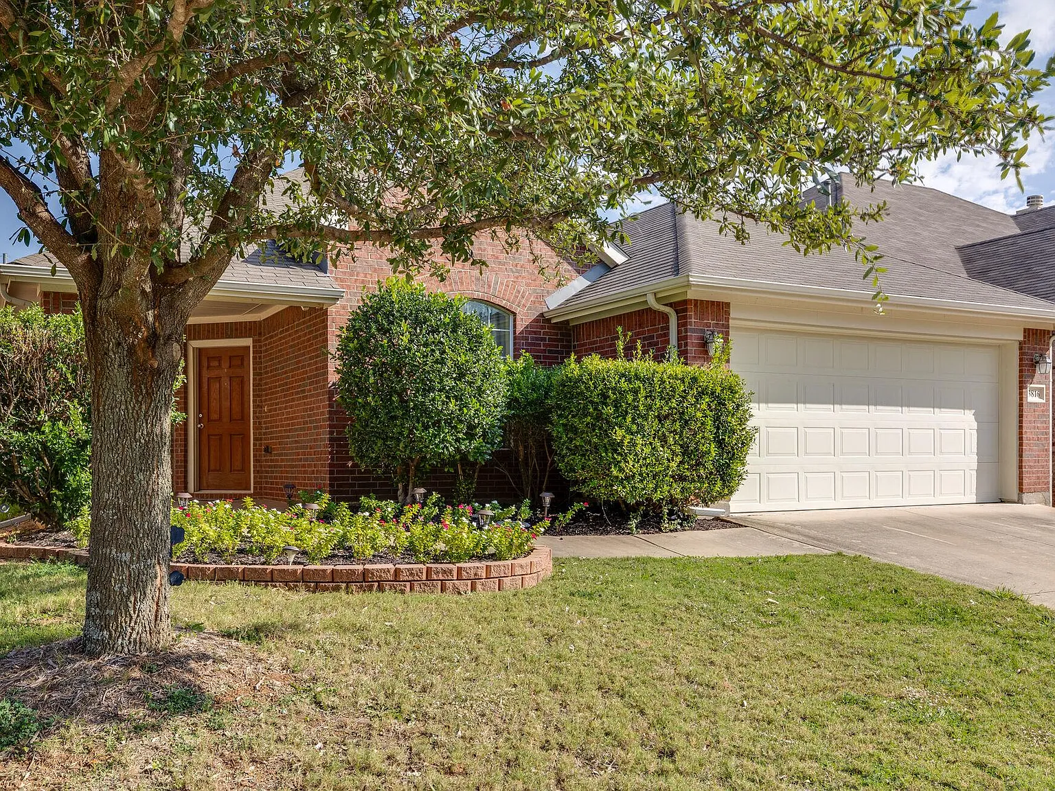 3816 Denridge Ln — Photo 3