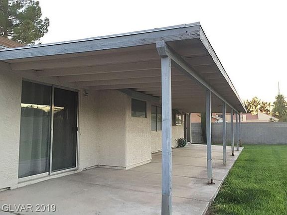 2nd image of 5998 Chariot Ln