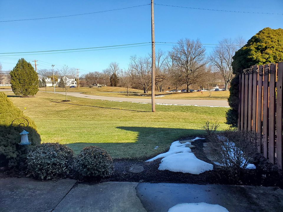 2nd image of 3168 Parkview Dr