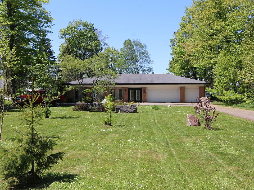 1st image of 3200 Lakeshore Dr