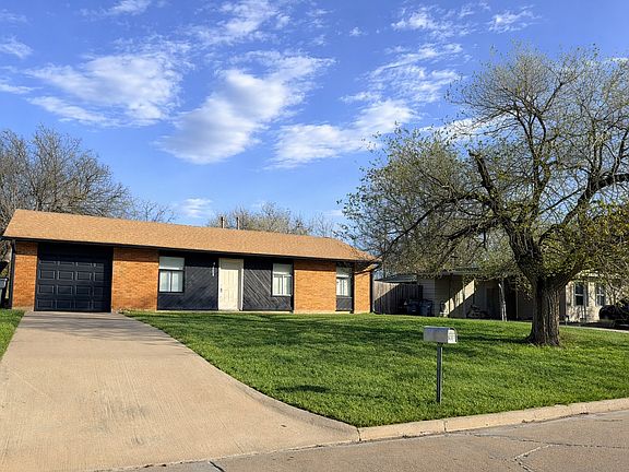 2nd image of 2609 NW Pollard Ave