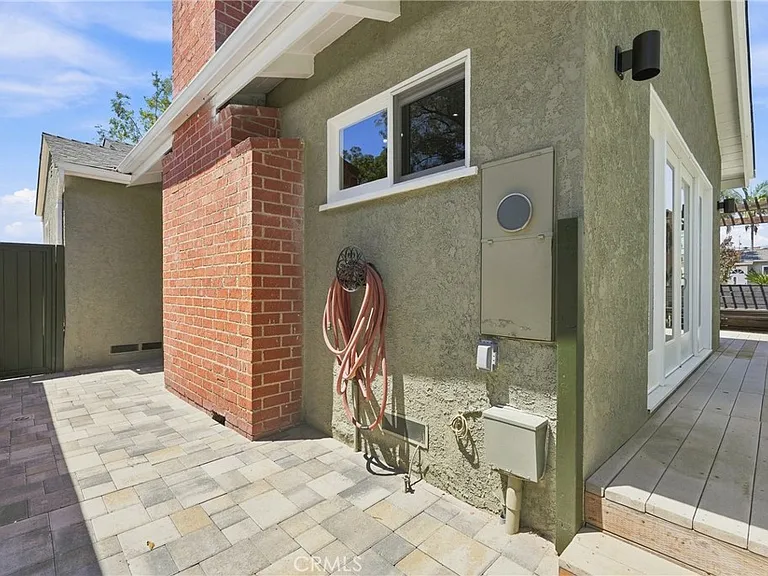 1408 Harkness St — Photo 41