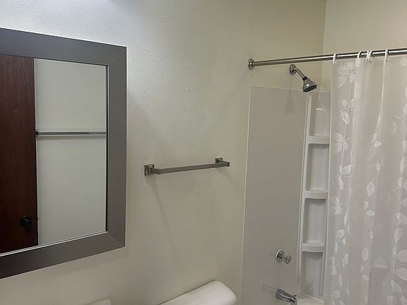2nd image of 4970 Hampshire Close #4