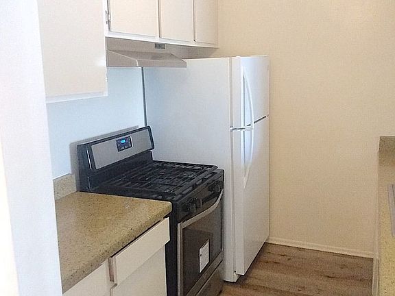4th image of 116 Rose Ave APT 12