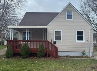 724 E 341st St, Eastlake, OH 44095