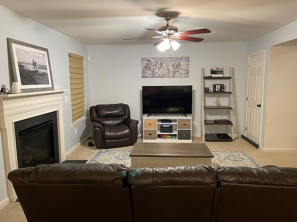 2nd image of 9612 Hazelbrook Ct