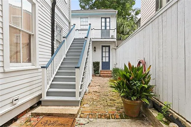 1427 Saint Mary St #D — Photo 2