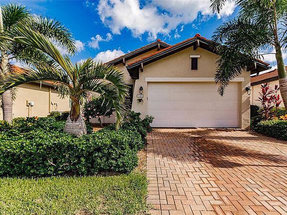 3rd image of 10460 Crooked Creek Dr