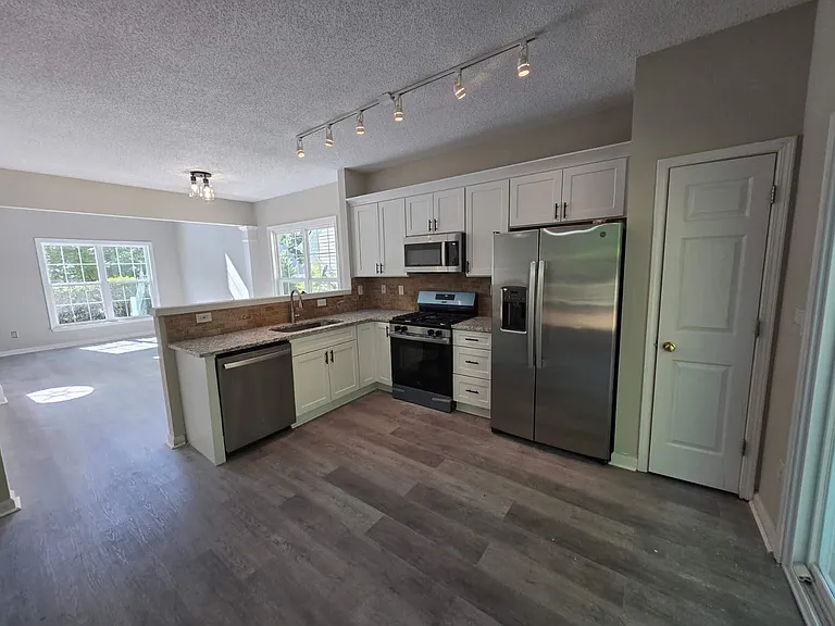 2853 Regent Walk Dr — Photo 7