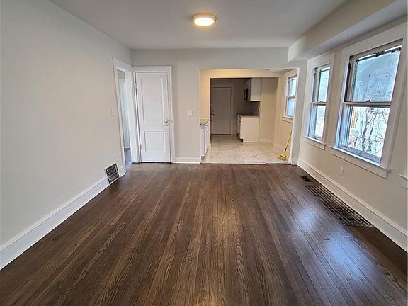 5th image of 5131 Olive St