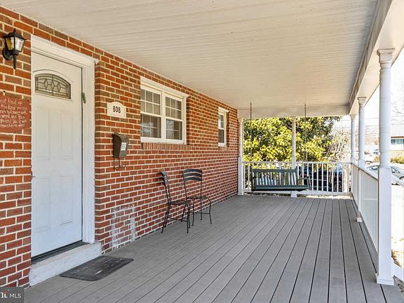 4th image of 808 Glenview Ave