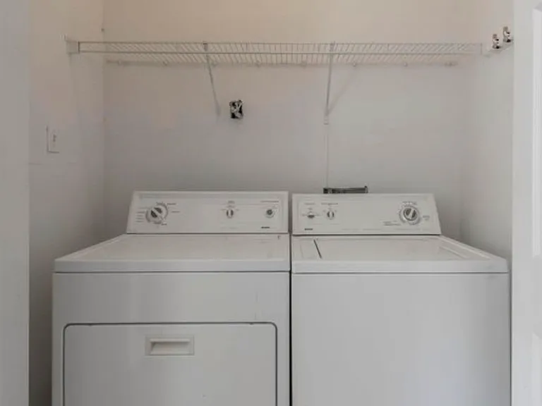4625 Burbank Dr #206 — Photo 10