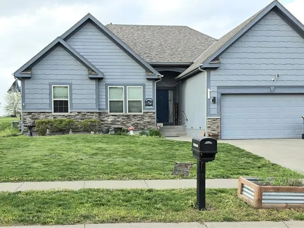 914 W 9th Ave, Kearney, MO 64060