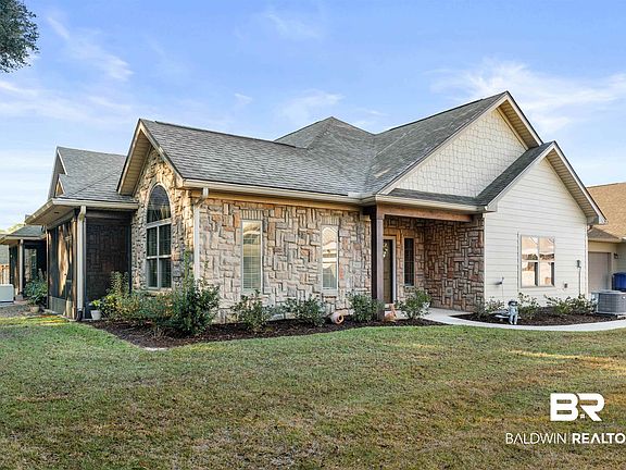 2nd image of 702 Holmes Ave #702