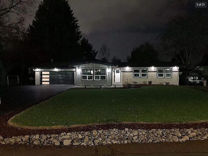 2nd image of 4095 Macleay Rd SE