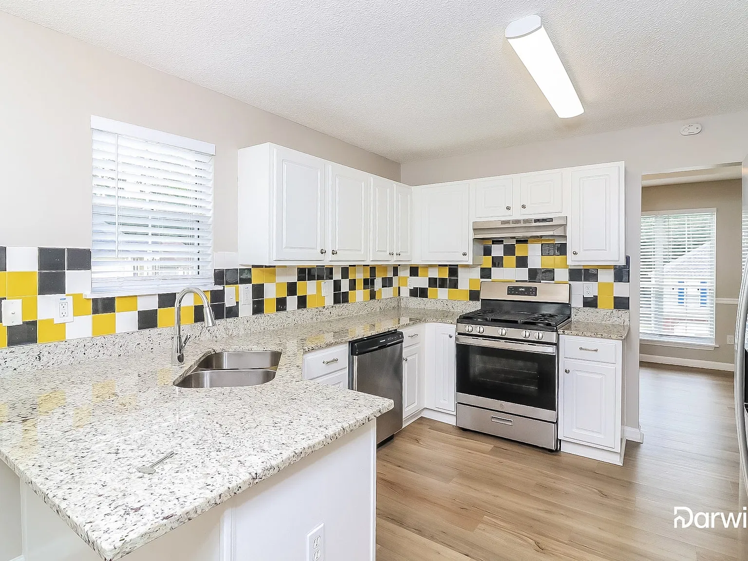 4 bed, 2.0 bath, 1508 sqft, $2,125 — Photo 4
