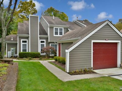 142 Old Woods Ct, Mahwah, NJ, 07430