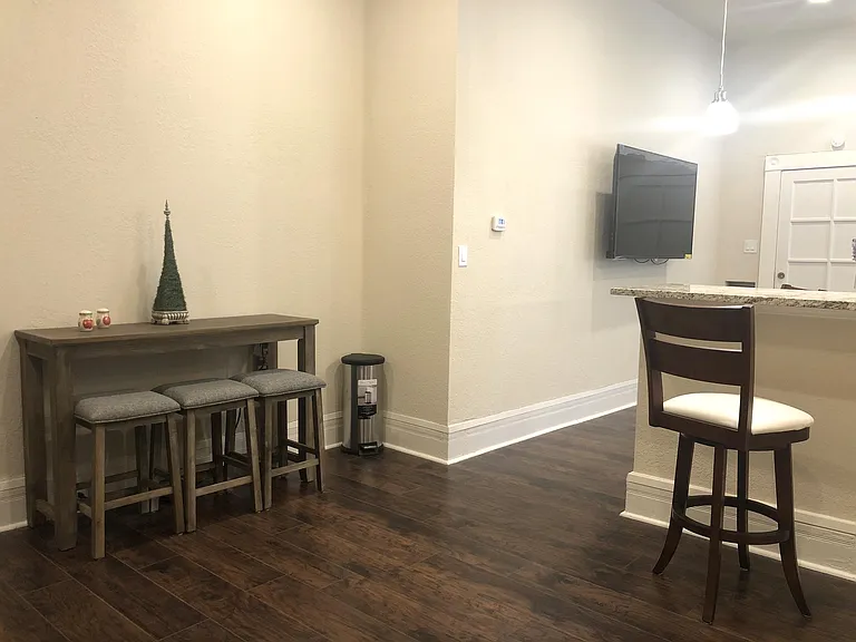 603 Devine St #1 — Photo 11
