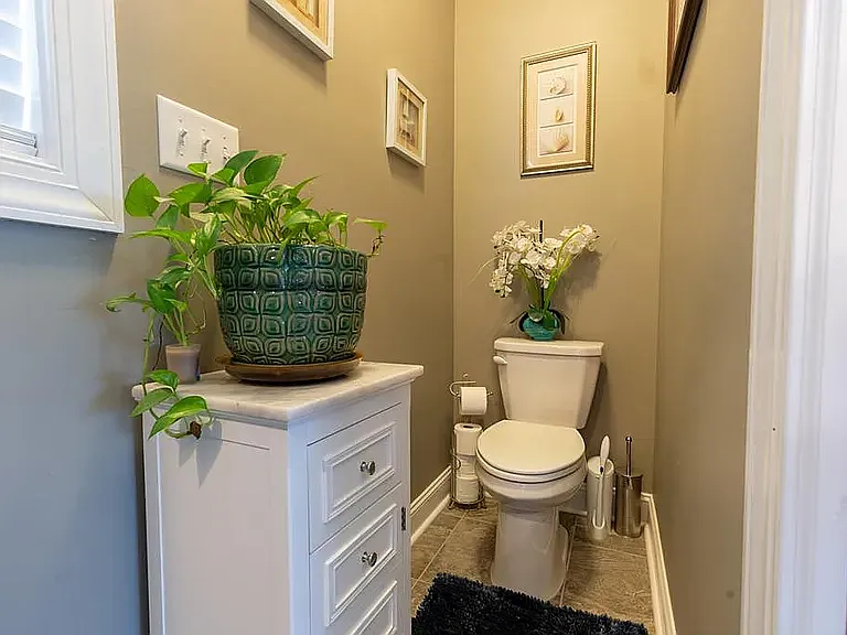 129 Belmont Dr — Photo 10