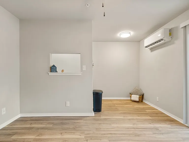 Harper's Lodge Apartments -Don't Miss Out Save Up to $300 When You Move In! — Photo 17