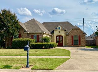 906 Maize St, Bossier City, LA 71111