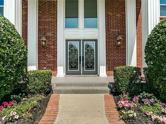 4th image of 5105 Deerwood Park Dr
