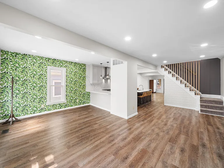 227 West St — Photo 7