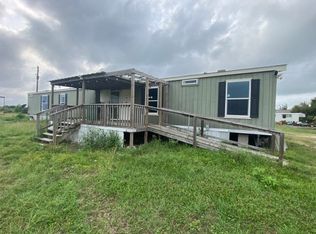 324 Garza Rd, Port Lavaca, TX 77979