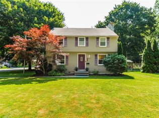 1104 Roosevelt Rd, East Rochester, NY 14445