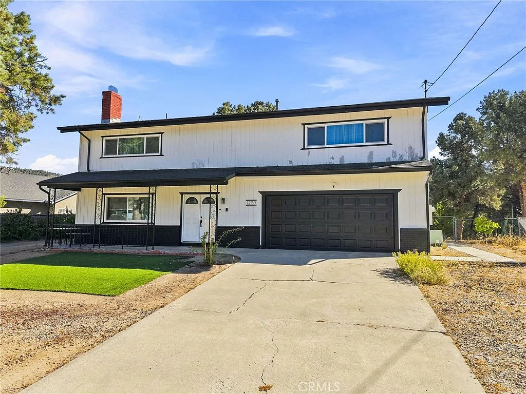 4 bed, 2.5 bath, 2845 sqft, $3,500 — Photo 3