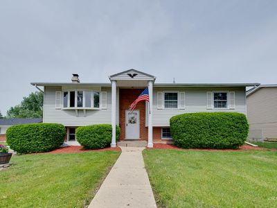 7047 Longmeadow Ln, Hanover Park, IL, 60133