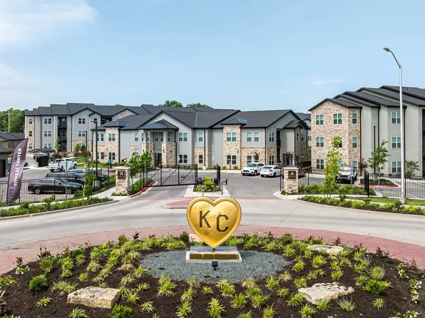 Aria Apartments