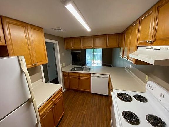 4th image of 5451 Sombra Del Lago Dr