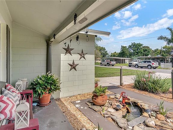 3rd image of 7116 Turquoise Ln