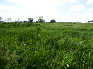 160 Augusta Cir, Waverly, IA 50677