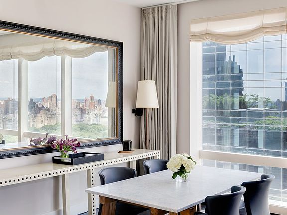 4th image of 25 Columbus Cir #52G