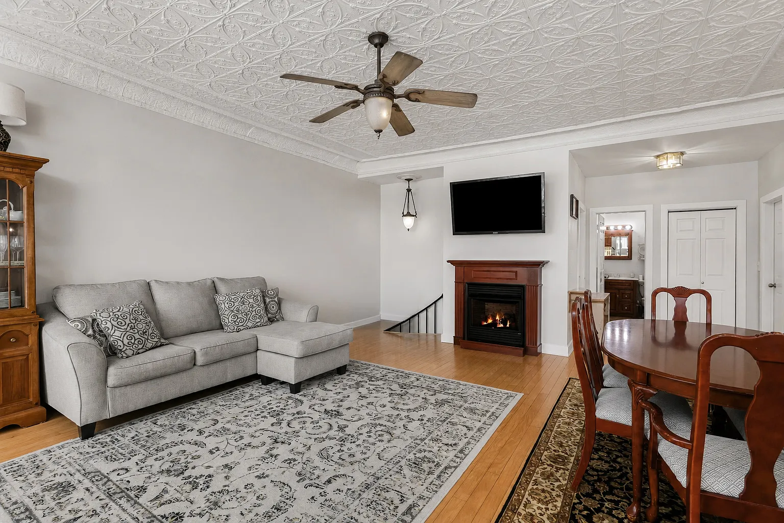 2 bed, 1500 sqft, $3,450 — Photo 4
