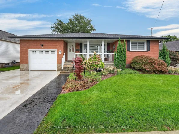 57 Elmwood Ave, Welland, ON L3C 2C9