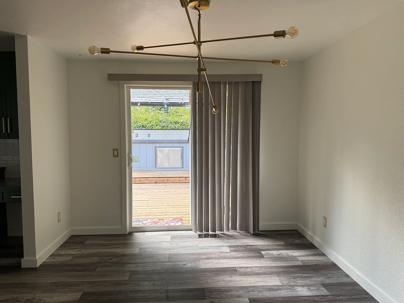 3 bed, 1960 sqft, $3,900 — Photo 3