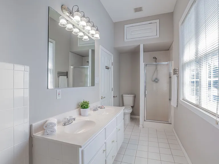 507 Boulevard Pl NE — Photo 17