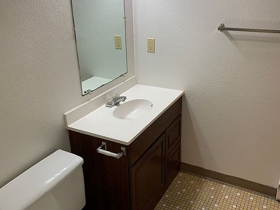 5th image of 601 7th St S #103