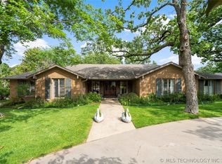 6916 S Delaware Pl, Tulsa, OK 74136